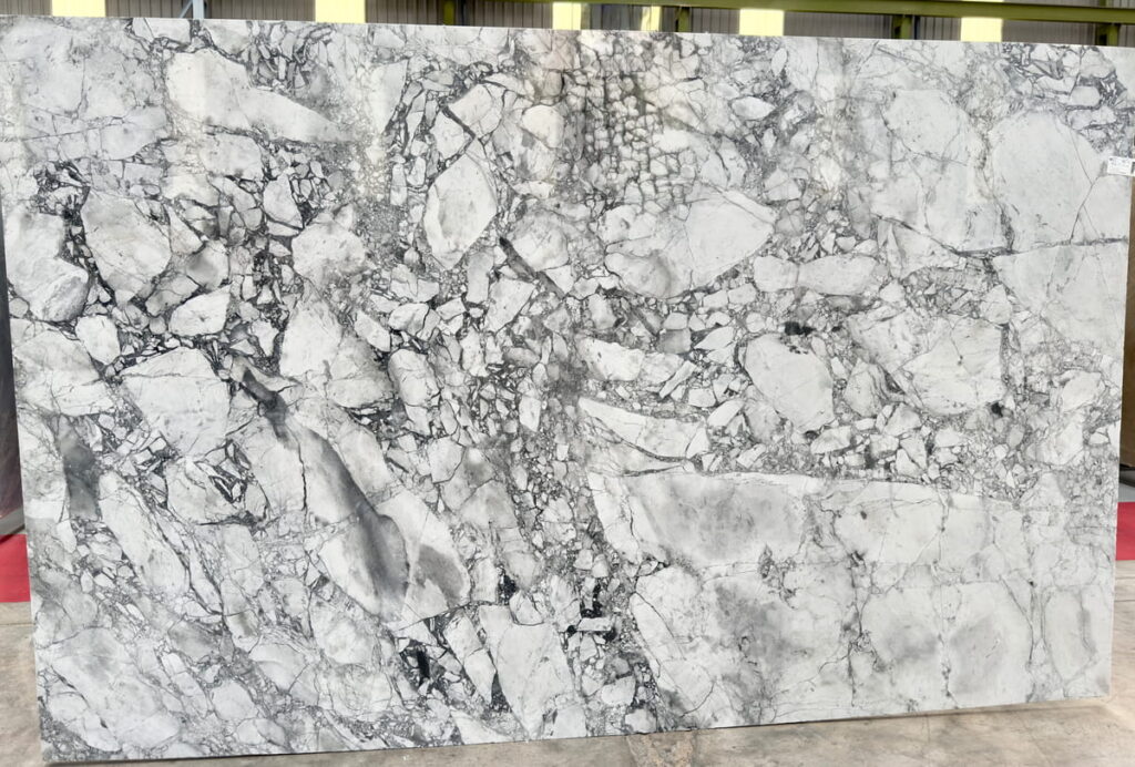 Muestra de Cuarcita Super White — Cuarcitas para encimeras Kelia Natural Design