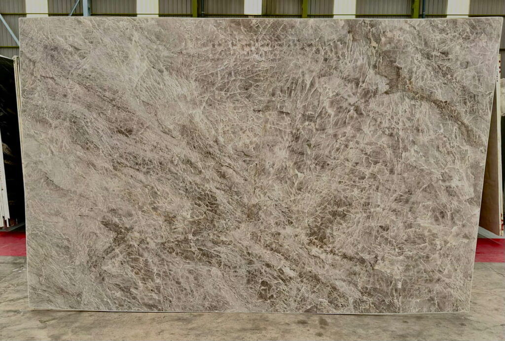 Muestra de Taj Mahal Verde — Cuarcitas para encimeras Kelia Natural Design